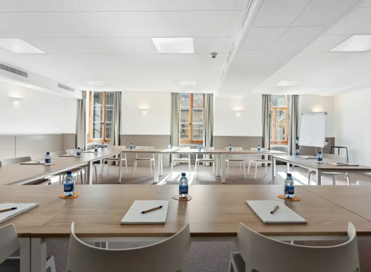 grande-salle-seminaire-hotel-couronne-morges